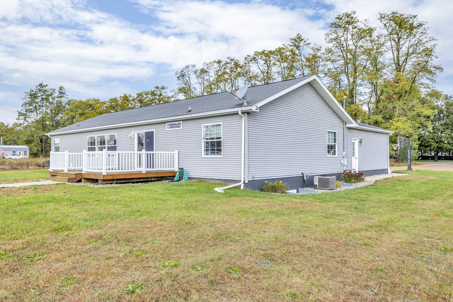 8025 Folks Road Hanover, MI 49241 - Photo 49 of 52 0N0A5026