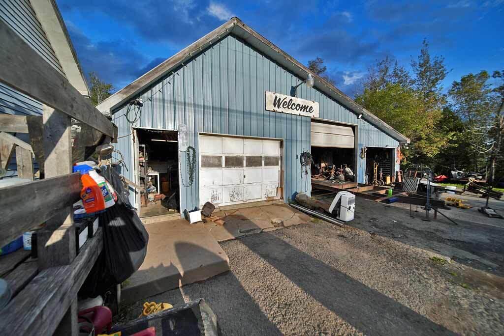 25 South McIntyre Road Houlton, ME 04730 - Photo 6 of 30 25-s-mcintyre-rd-garage-2