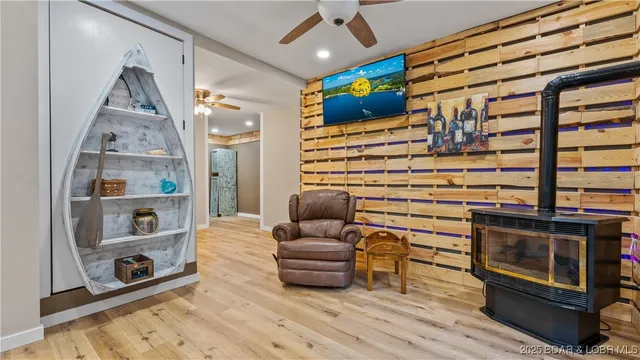 $695,000 | 960 Spring Cove Road, Sunrise Beach, MO 65079