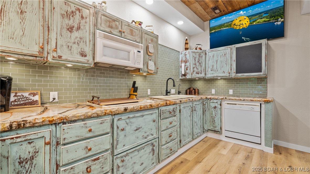 960 Spring Cove Road Sunrise Beach, MO 65079 - Photo 13 of 50