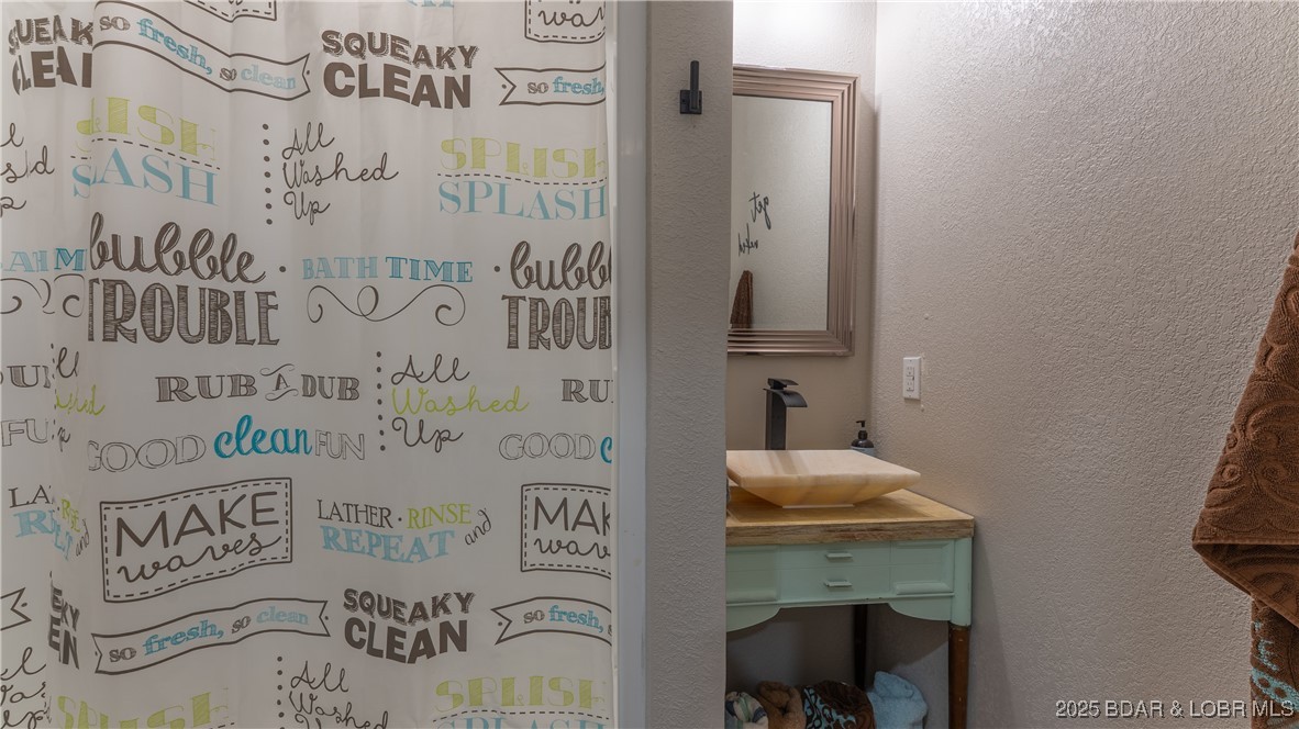 960 Spring Cove Road Sunrise Beach, MO 65079 - Photo 17 of 50