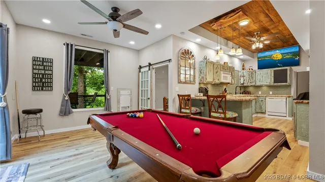 $695,000 | 960 Spring Cove Road, Sunrise Beach, MO 65079