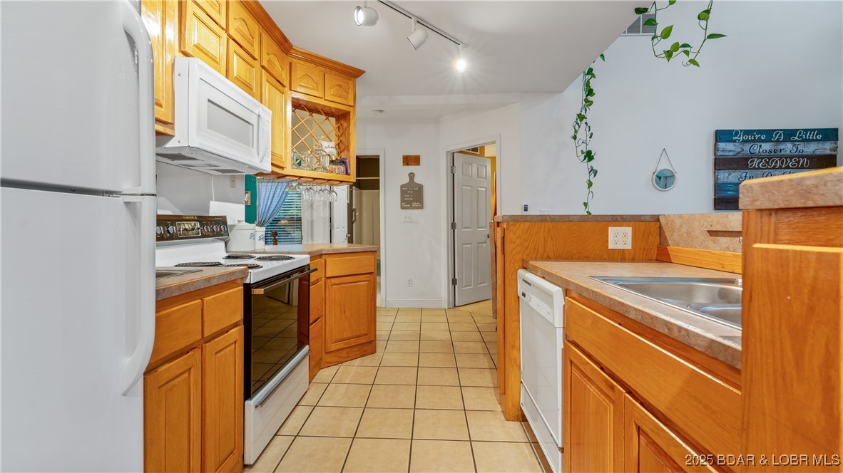 960 Spring Cove Road Sunrise Beach, MO 65079 - Photo 23 of 50