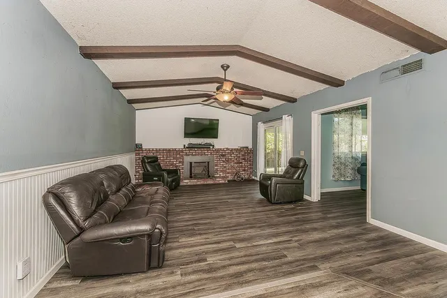 $490,000 | 1895 Dennis Avenue, Clovis, CA 93611