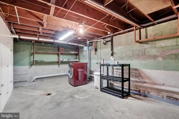$252,000 | 1630 North East Street, York, PA 17406