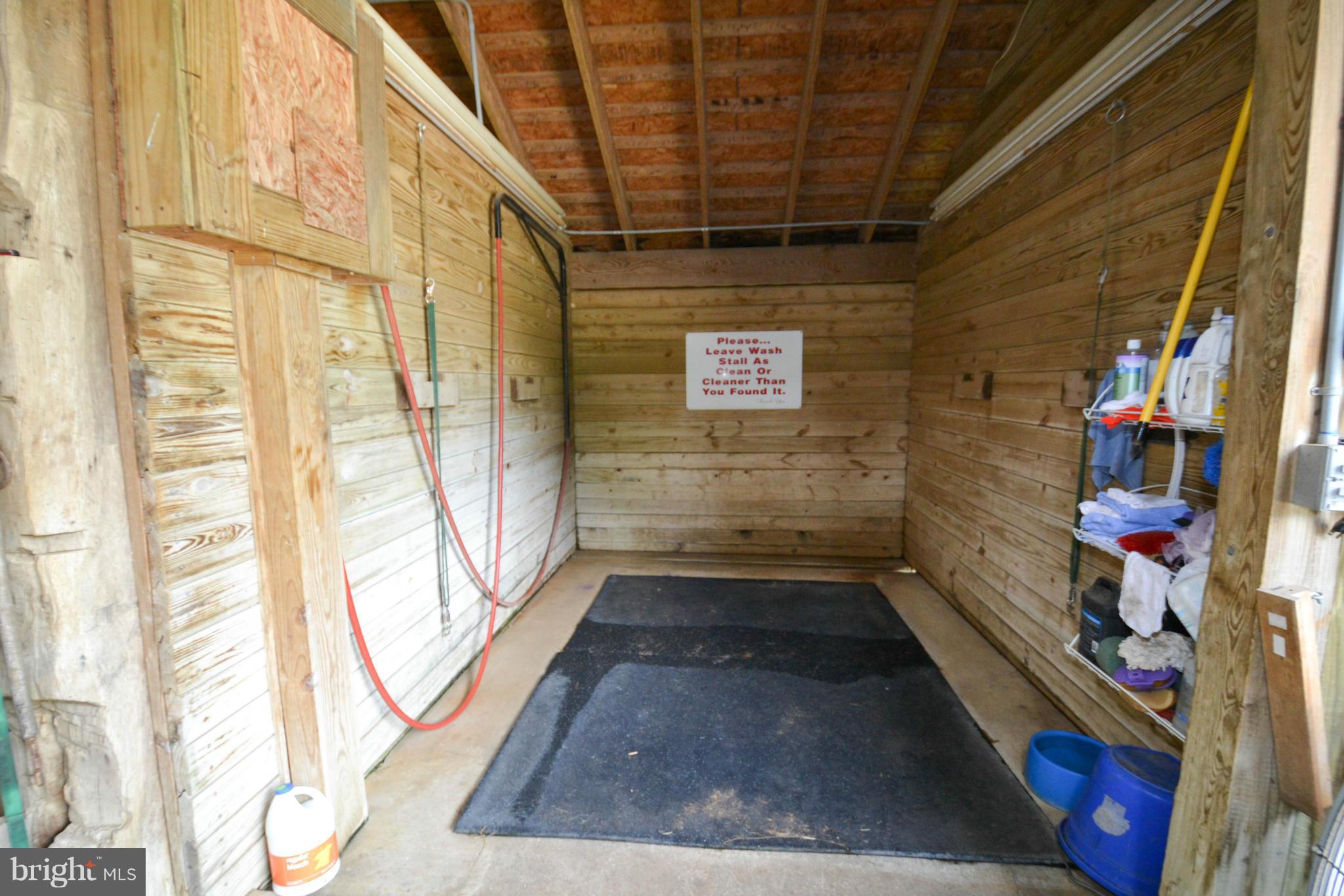 5635 Old Ridge Path Lane Lothian, MD 20711 - Photo 20 of 30 Wash Stall