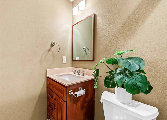 $1,050,000 | 19481 Pompano Lane, Unit 110, Huntington Beach, CA 92648