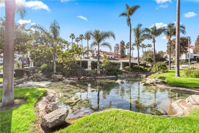 $1,050,000 | 19481 Pompano Lane, Unit 110, Huntington Beach, CA 92648