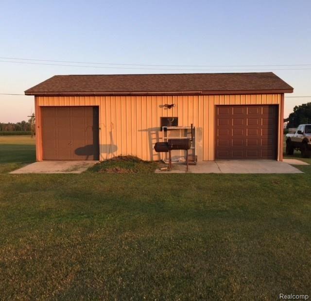 1820 Bowers Road Lapeer, MI 48446 - Photo 15 of 16 15.jpg