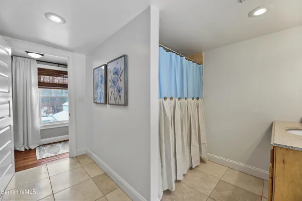 $1,695,000 | 1 Devon Road, Stockbridge, MA 01262