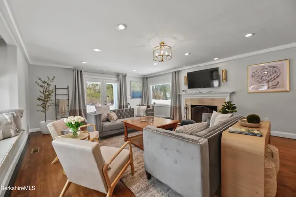 $1,695,000 | 1 Devon Road, Stockbridge, MA 01262