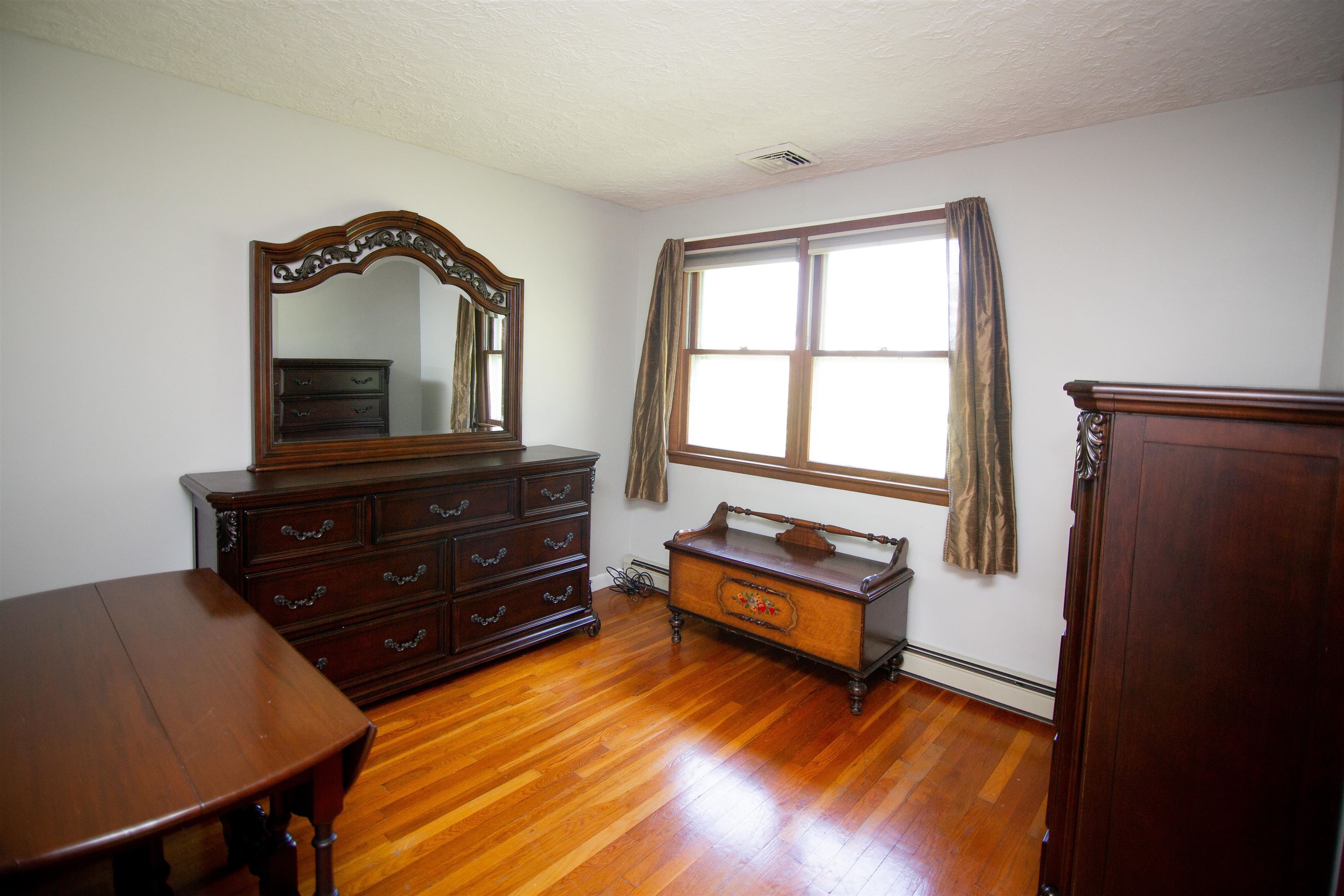 13 Emerson Road Nashua, NH 03062 - Photo 14 of 24