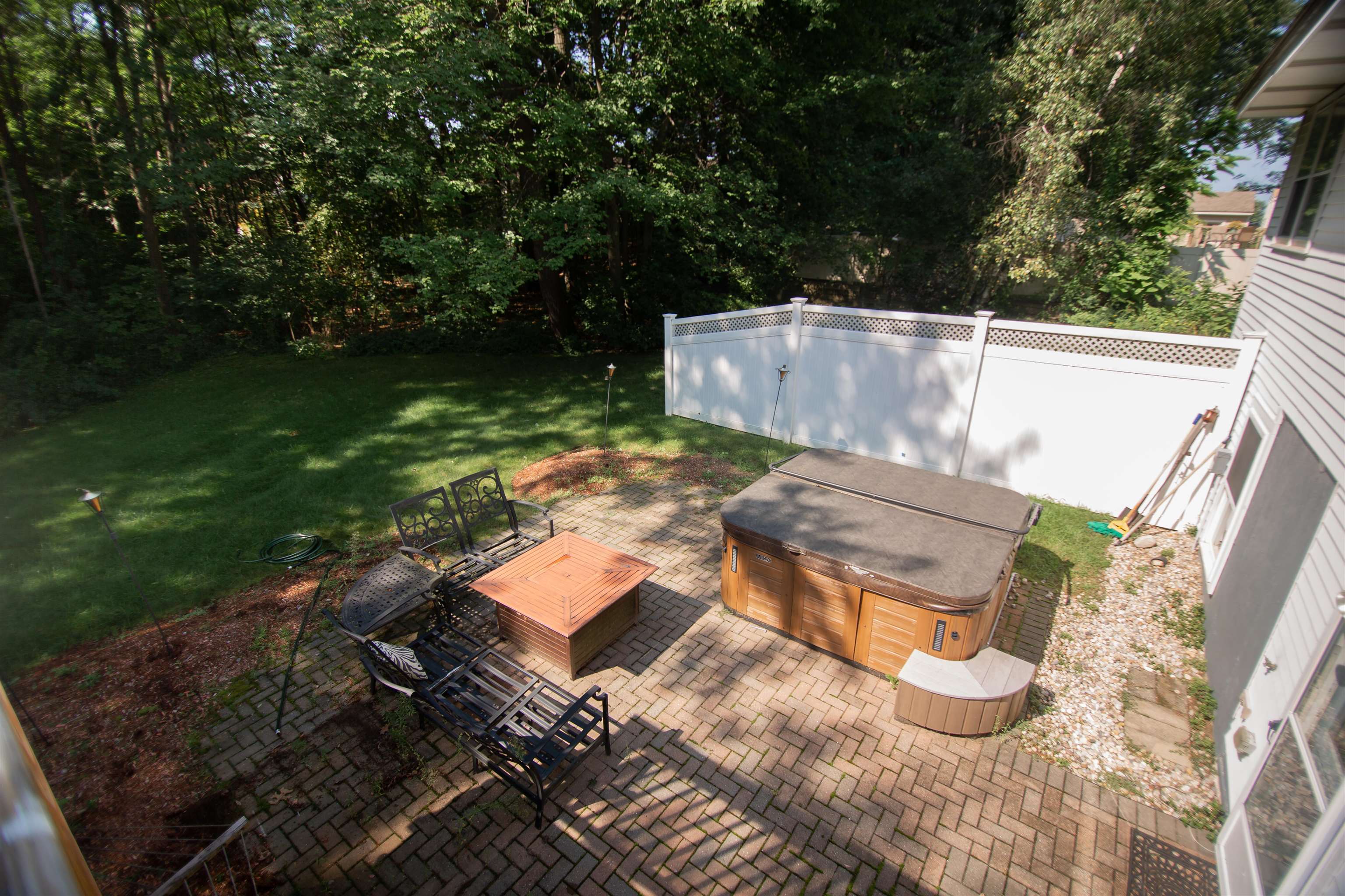 13 Emerson Road Nashua, NH 03062 - Photo 22 of 24