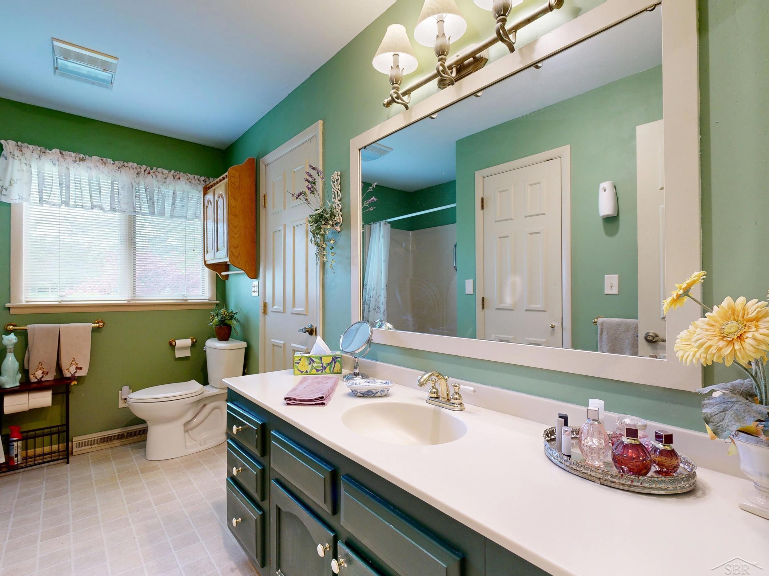5220 North River Road Freeland, MI 48623 - Photo 25 of 47