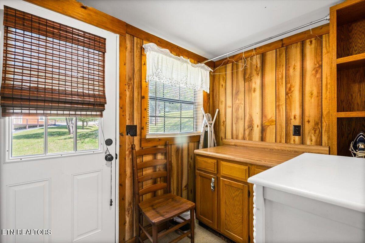 728 Indian River Boat Dock Road Jacksboro, TN 37757 - Photo 21 of 37 11-HOME 1