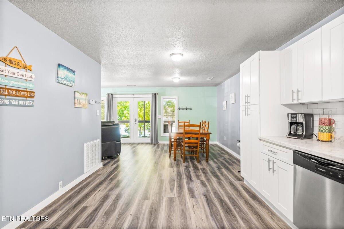 728 Indian River Boat Dock Road Jacksboro, TN 37757 - Photo 8 of 37 25-HOME 1