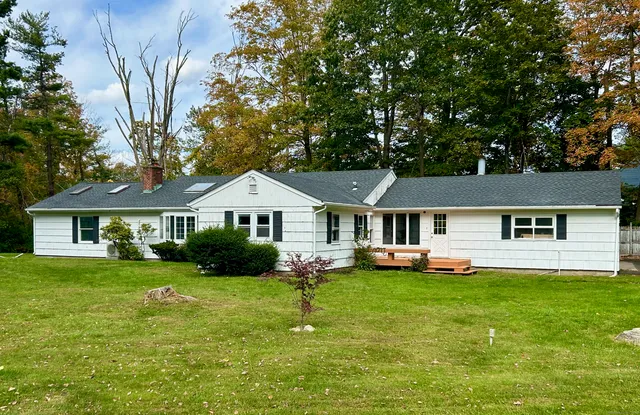 $4,990 | 185 Branchville Road, Ridgefield, CT 06877