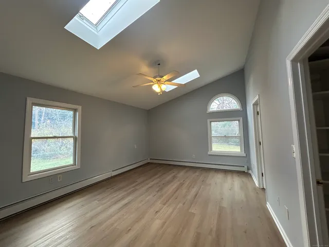 $4,990 | 185 Branchville Road, Ridgefield, CT 06877