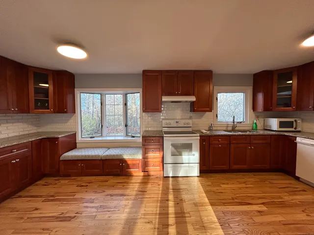 $4,990 | 185 Branchville Road, Ridgefield, CT 06877