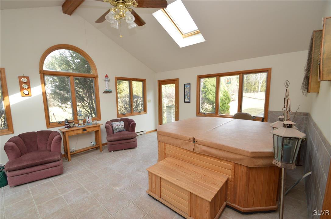 4678 Fairway Road Bethlehem, PA 18020 - Photo 11 of 19 Gallery Image 11