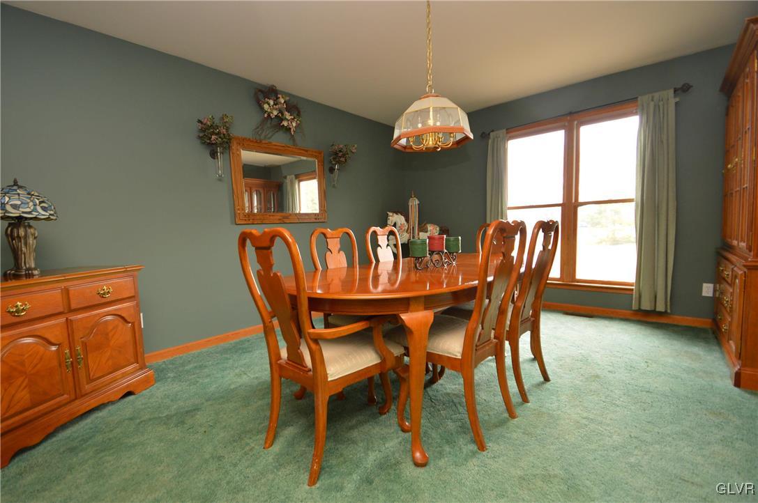 4678 Fairway Road Bethlehem, PA 18020 - Photo 5 of 19 Gallery Image 5