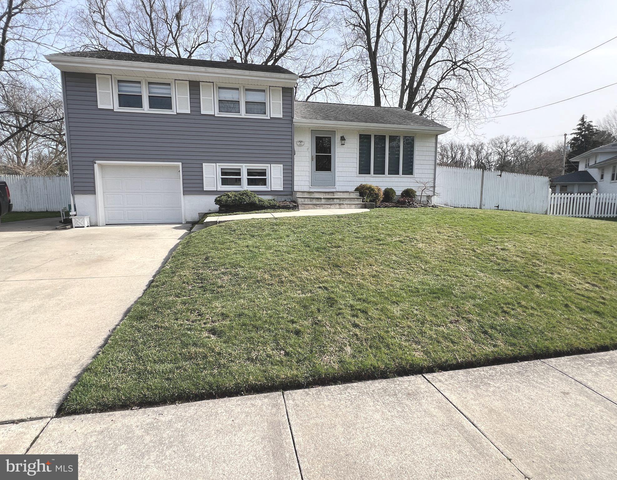37 Cedarcroft Road Gibbsboro, NJ 08026 - Photo 3 of 58