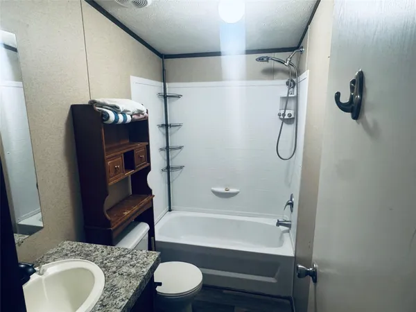 $169,000 | 235 Red Oak, Onalaska, TX 77360