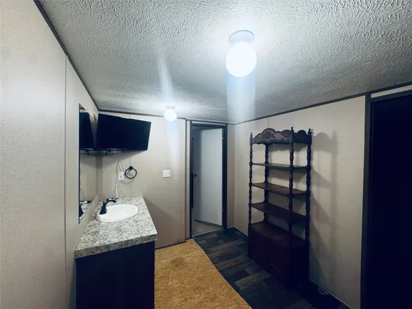 $169,000 | 235 Red Oak, Onalaska, TX 77360