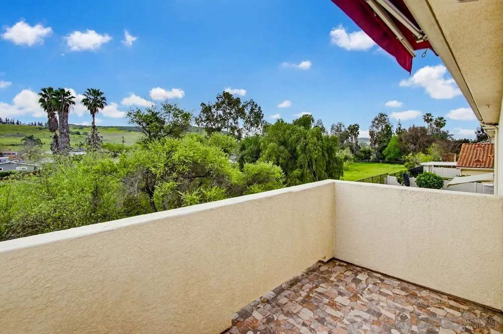 12701 Oak Knoll Road Poway, CA 92064 - Photo 24 of 47 Balcony