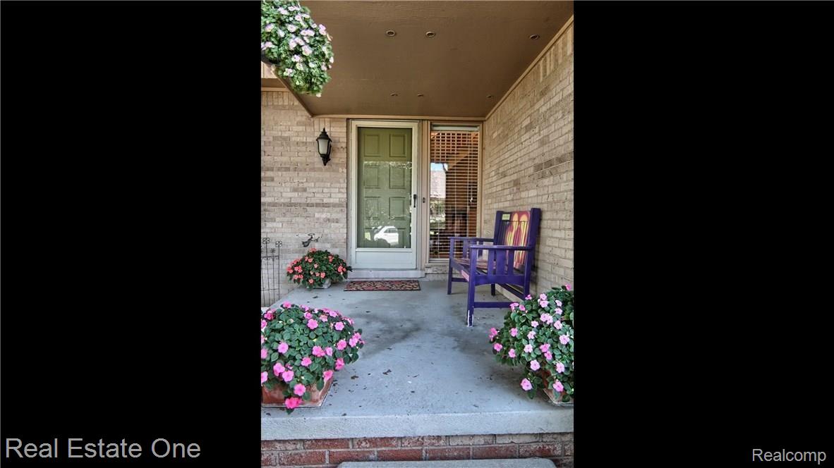 Front_Entrance.jpg