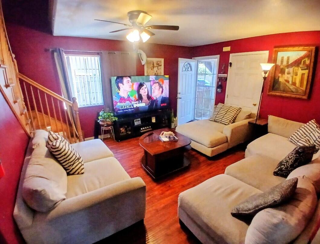 230-232 West 15th Street San Pedro, CA 90731 - Photo 3 of 22 55