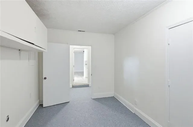 $279,900 | 1999 Sewing Circle, Lithonia, GA 30058