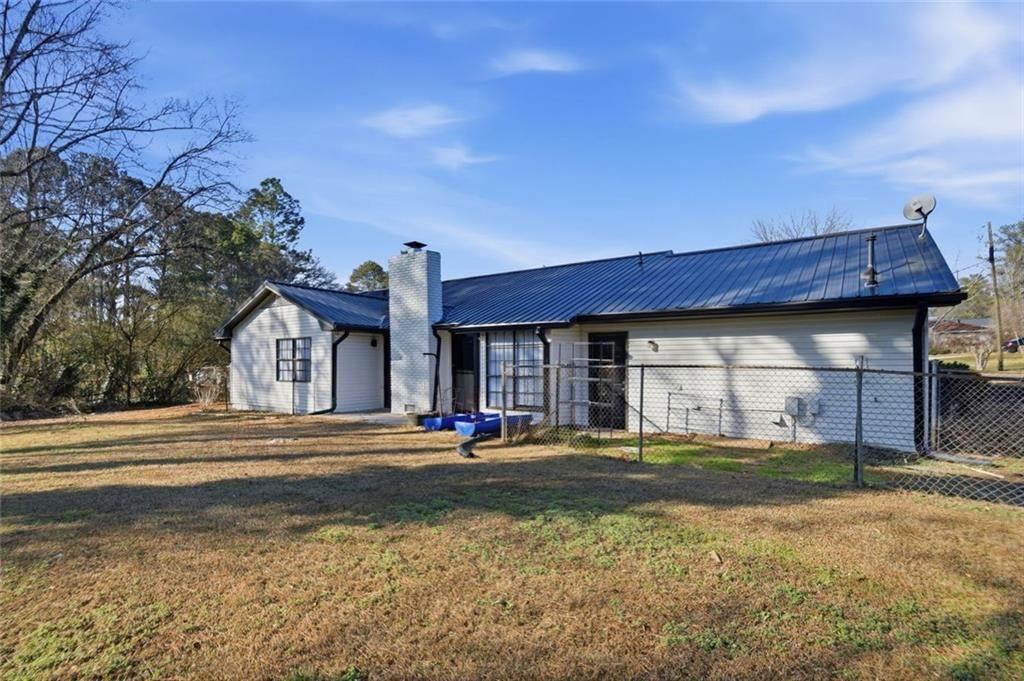 1999 Sewing Circle Lithonia, GA 30058 - Photo 28 of 31