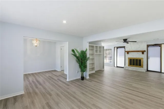 $279,900 | 1999 Sewing Circle, Lithonia, GA 30058