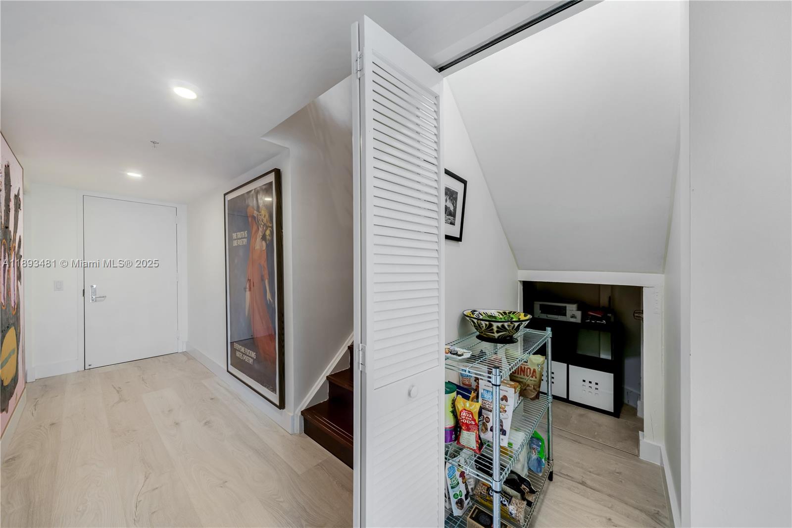 41 Southeast 5th Street, Unit 1709 Miami, FL 33131 - Photo 16 of 33 a view of utility room