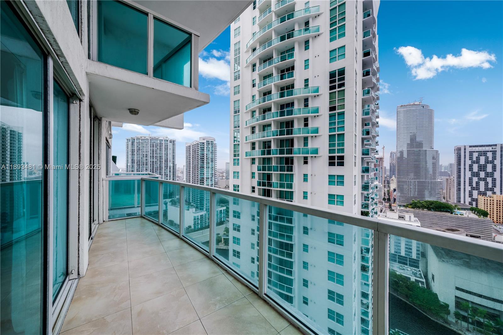 41 Southeast 5th Street, Unit 1709 Miami, FL 33131 - Photo 21 of 33 a view of balcony with a potted plant