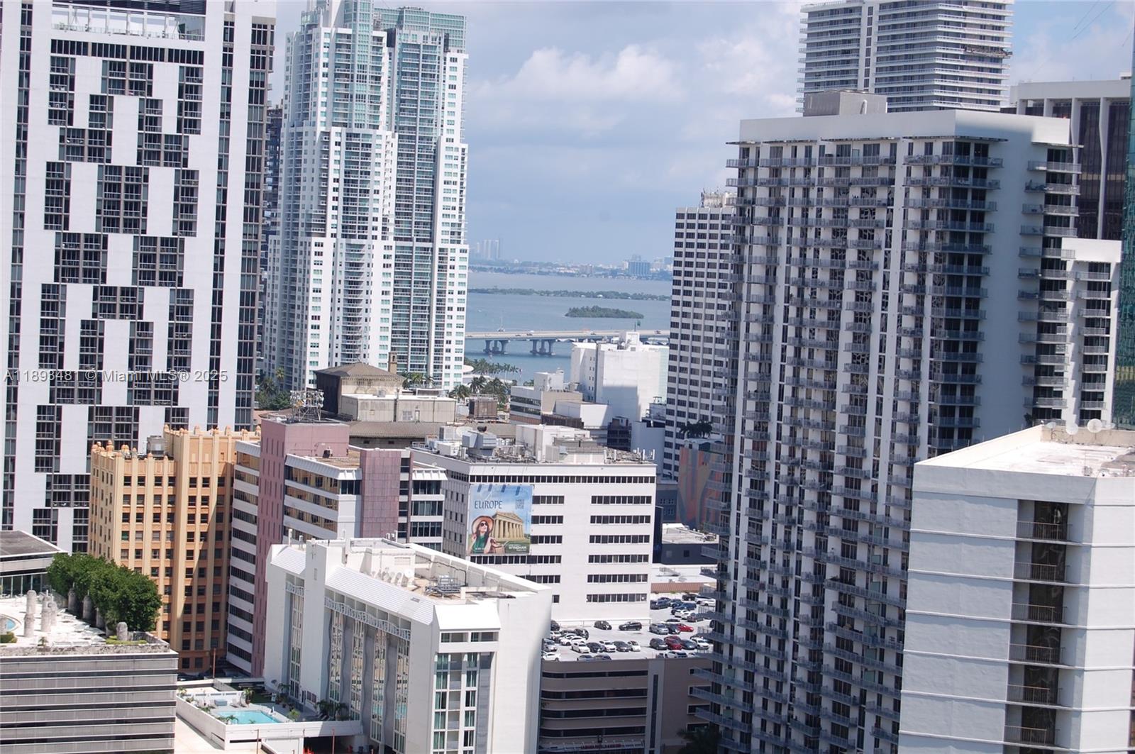 41 Southeast 5th Street, Unit 1709 Miami, FL 33131 - Photo 31 of 33 a picture of city view