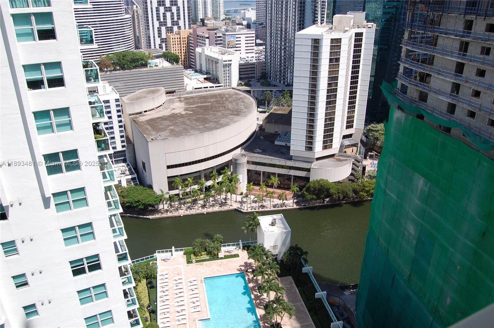 41 Southeast 5th Street, Unit 1709 Miami, FL 33131 - Photo 33 of 33 a view of building with yard