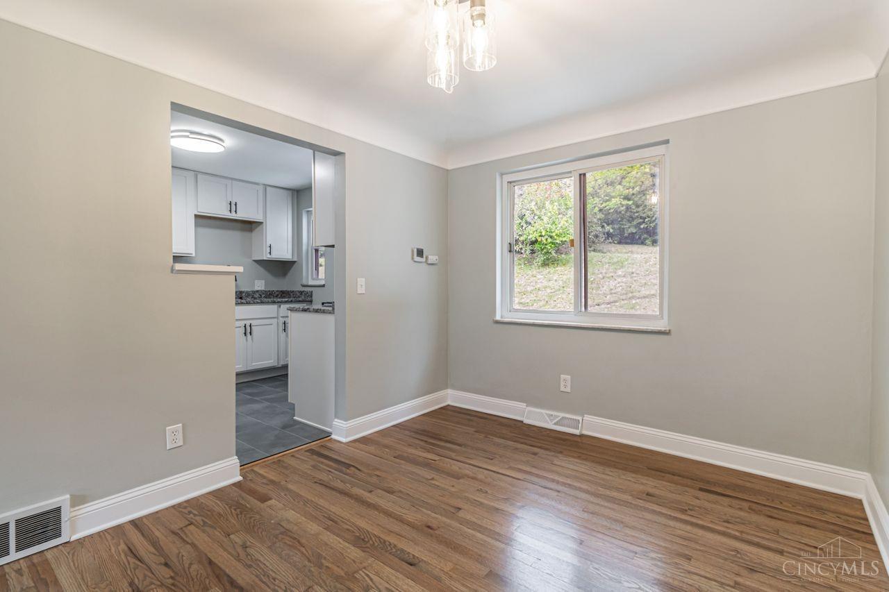 5357 Rapid Run Road Cincinnati, OH 45238 - Photo 14 of 40
