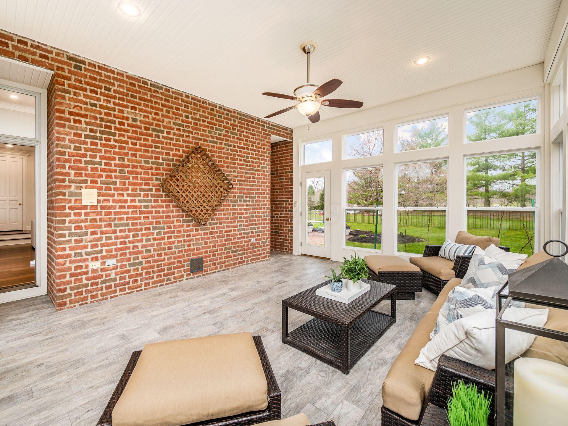 2576 Colts Neck Road Blacklick, OH 43004 - Photo 25 of 71 Windows and private views