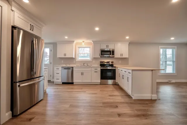 $224,900 | 14 South Emperor Drive, Concord, NH 03303