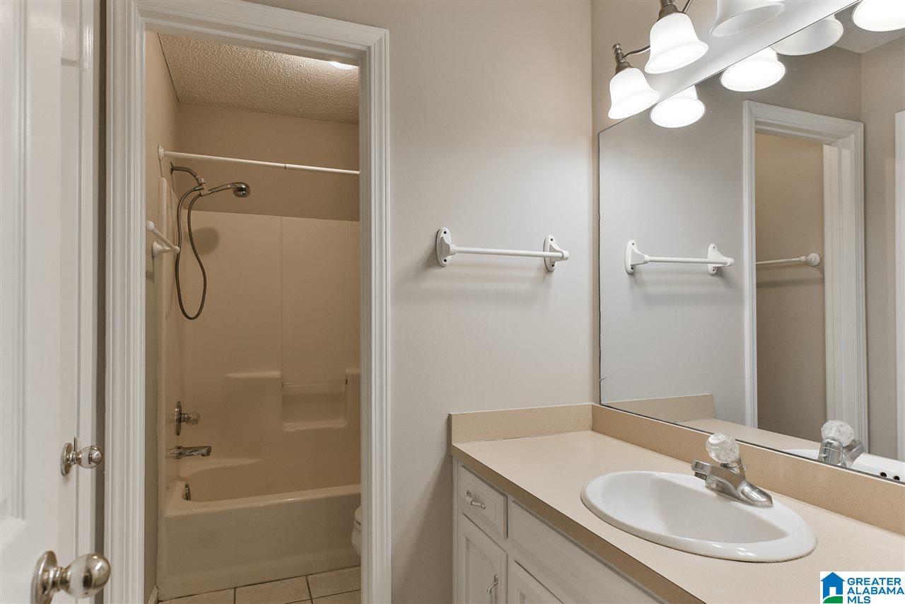 160 Lake Terrace Alabaster, AL 35007 - Photo 28 of 36