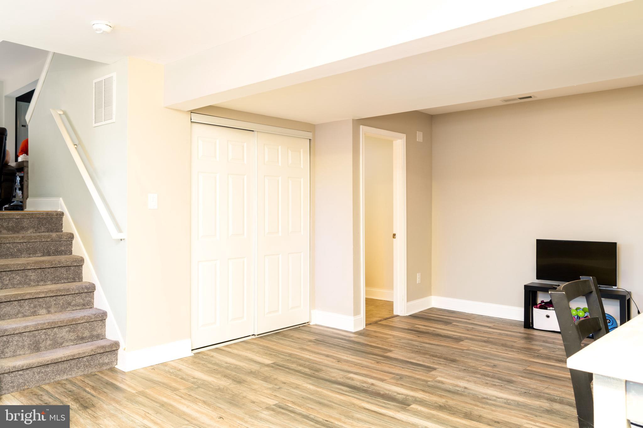 27 Jackson Lane Sicklerville, NJ 08081 - Photo 14 of 22 Lower level