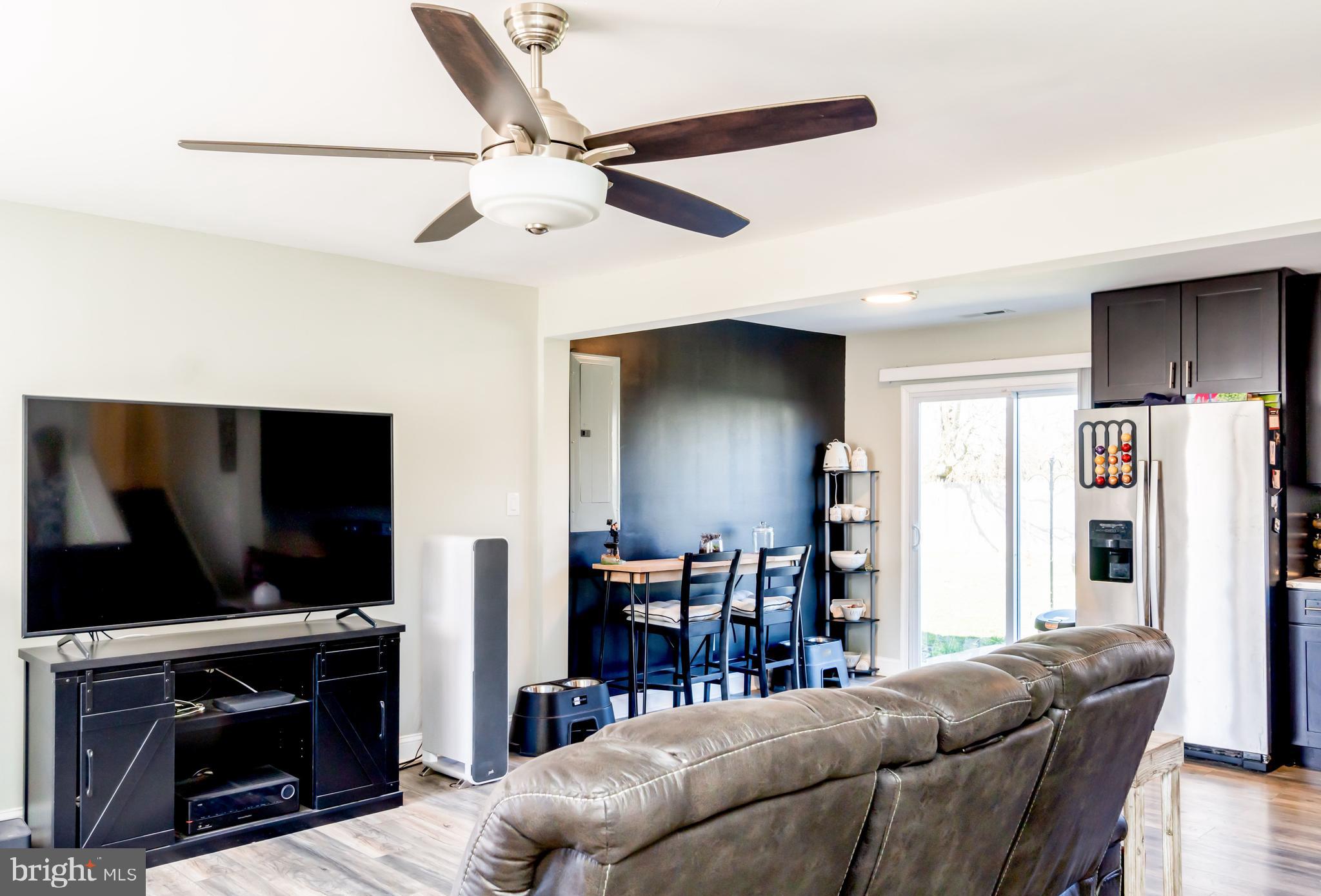 27 Jackson Lane Sicklerville, NJ 08081 - Photo 20 of 22 Main level