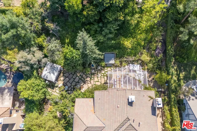 $1,695,000 | 5985 Vista De La Luz, Woodland Hills, CA 91367