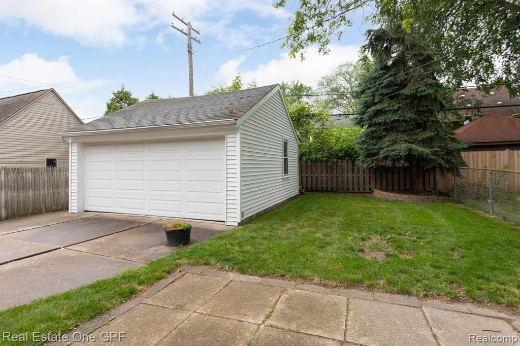 427 Moran Road Grosse Pointe Farms, MI 48236 - Photo 26 of 29
