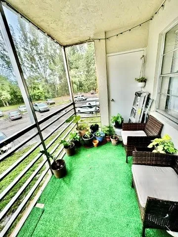 $2,000 | 4394 Northwest 9th Avenue, Unit 212A, Deerfield Beach, FL 33064