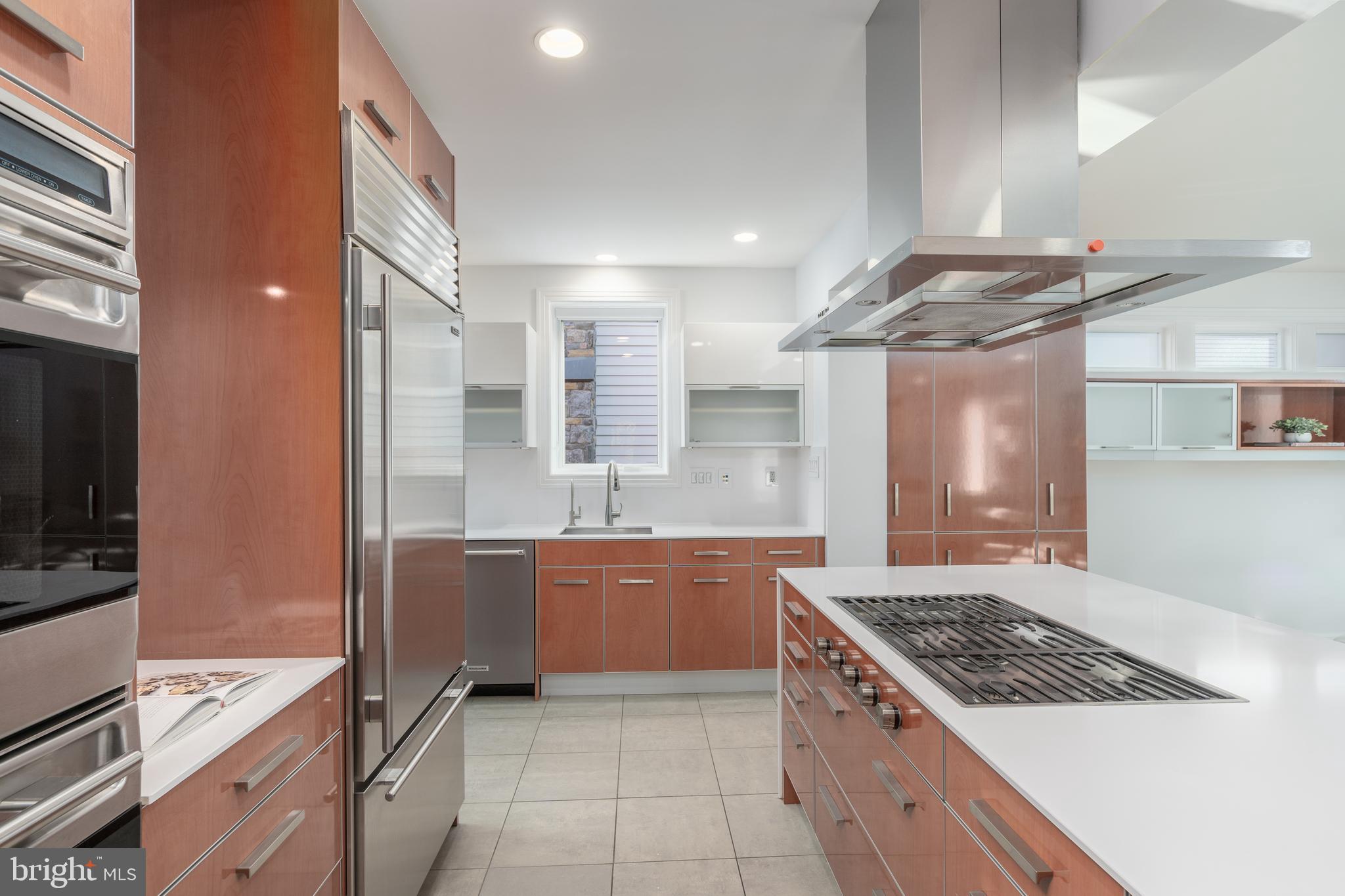 3540 Springland Lane Northwest Washington, DC 20008 - Photo 7 of 28 Kitchen