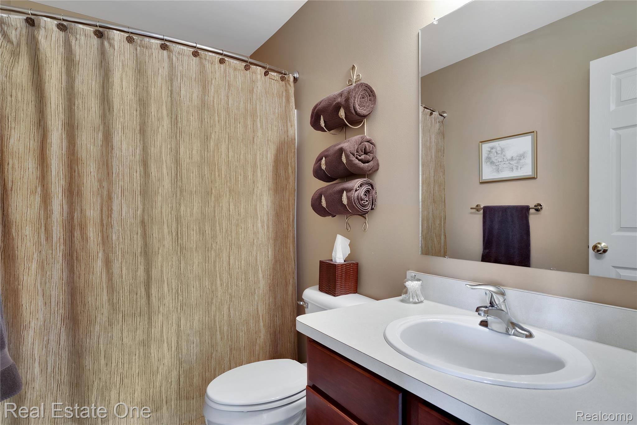 3214 Everett Drive Rochester, MI 48307 - Photo 26 of 50 DSC01159.jpg