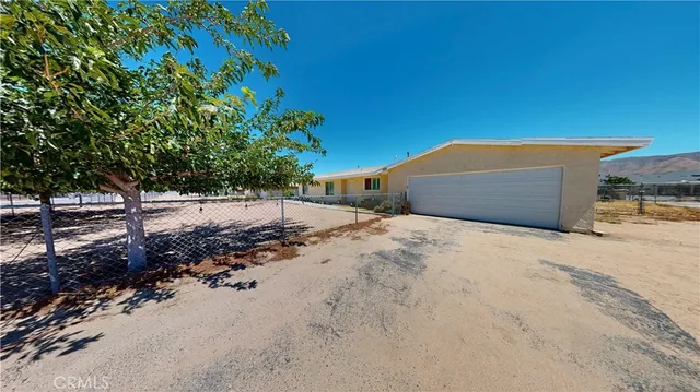 $435,000 | 7601 Corona Avenue, Hesperia, CA 92345